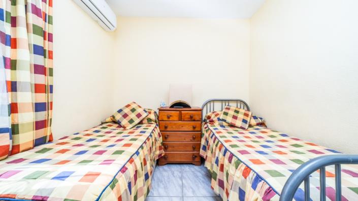 Image No.16-8 Bed Villa for sale