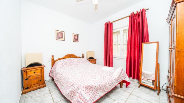 Image No.17-8 Bed Villa for sale