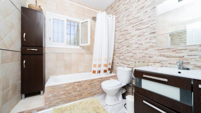 Image No.21-8 Bed Villa for sale