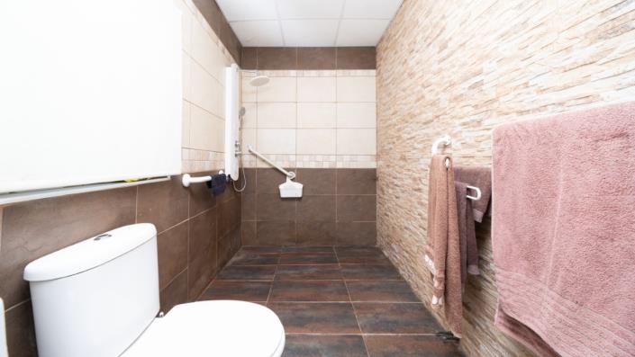 Image No.32-8 Bed Villa for sale