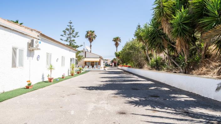 Image No.52-8 Bed Villa for sale