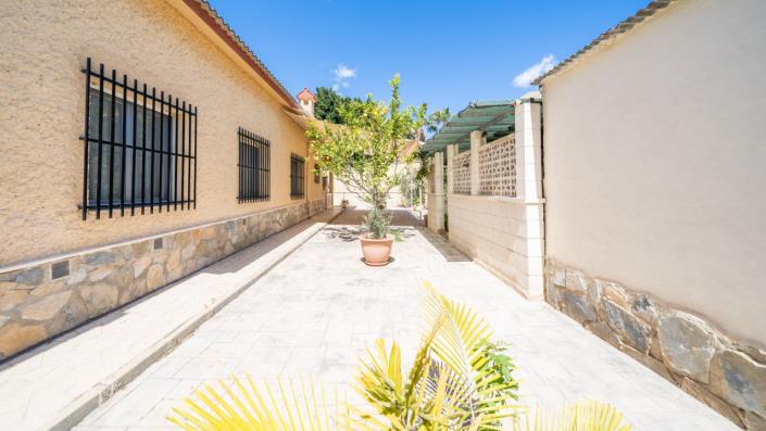 Image No.26-5 Bed Villa for sale