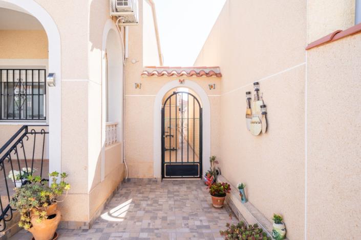 Image No.4-2 Bed Villa for sale