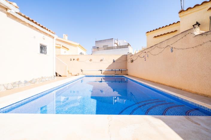 Image No.6-2 Bed Villa for sale