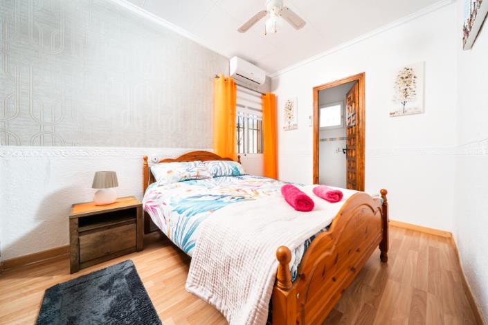 Image No.20-2 Bed Villa for sale