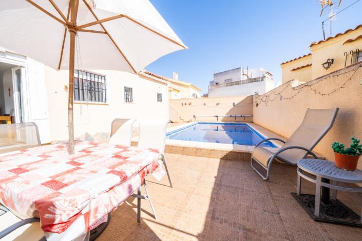 Image No.25-2 Bed Villa for sale