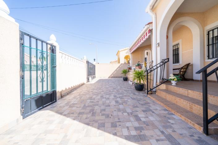 Image No.33-2 Bed Villa for sale