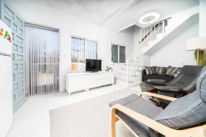 Image No.7-2 Bed Townhouse for sale