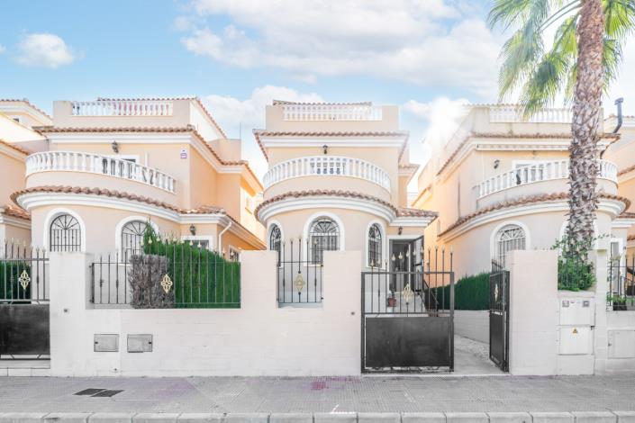 Image No.4-Villa / Détaché de 5 chambres à vendre à La Marina