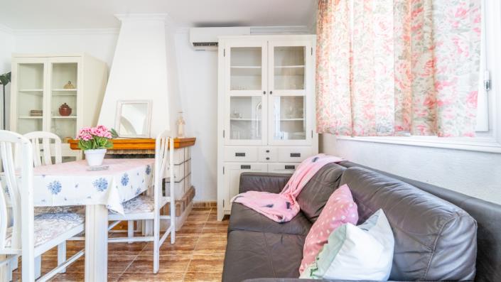 Image No.5-2 Bed Townhouse for sale