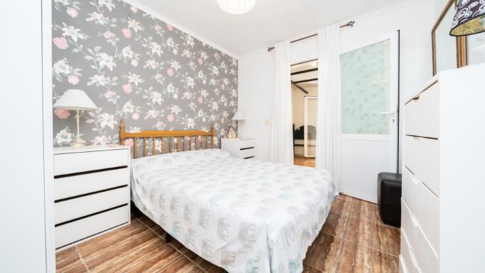 Image No.11-2 Bed Townhouse for sale