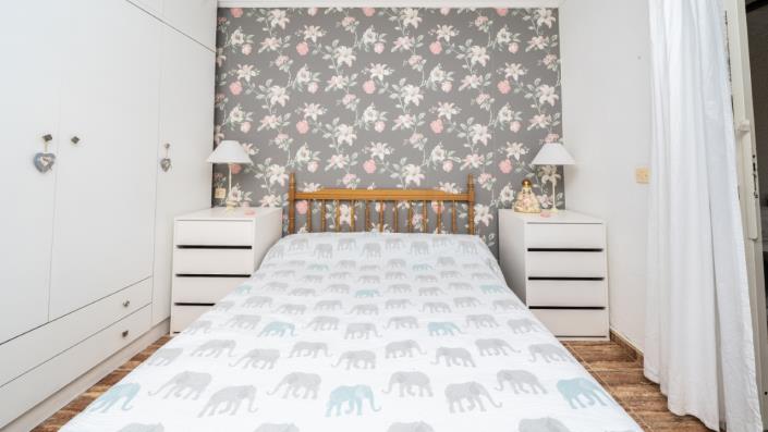 Image No.12-2 Bed Townhouse for sale