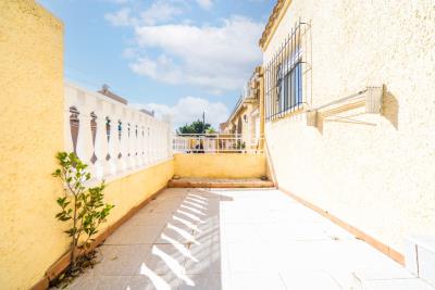 Terraced-Property-For-Sale-In-Costa-Blanca--7---Canva-