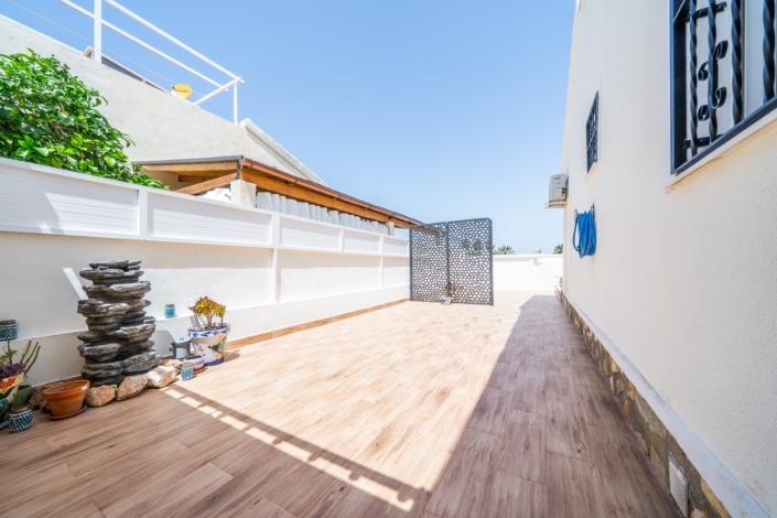 Image No.6-2 Bed Semi-Detached for sale