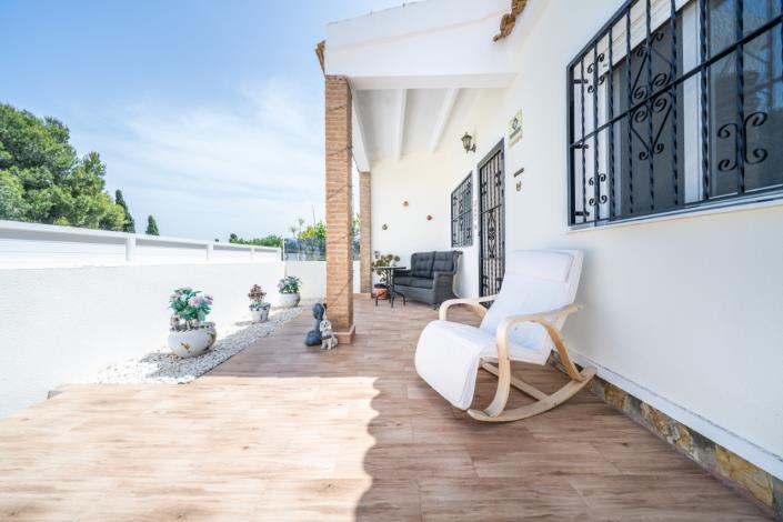 Image No.8-2 Bed Semi-Detached for sale