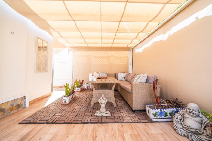 Image No.10-2 Bed Semi-Detached for sale