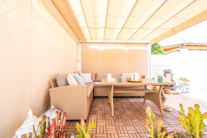 Image No.11-2 Bed Semi-Detached for sale