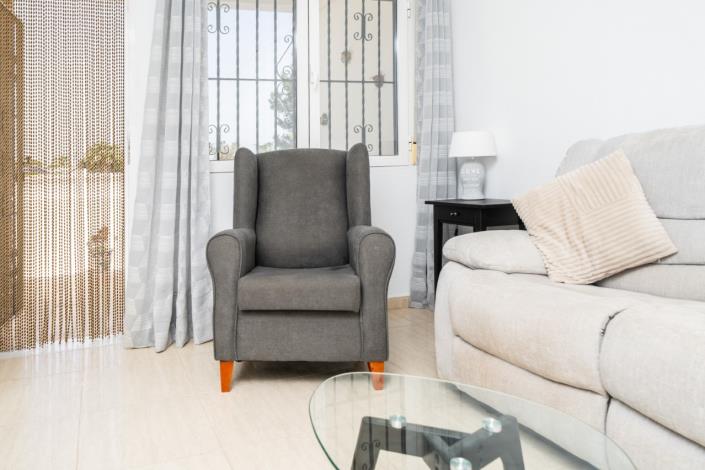 Image No.17-2 Bed Semi-Detached for sale