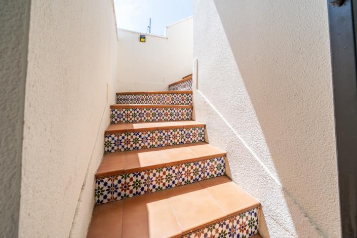 Image No.29-2 Bed Semi-Detached for sale