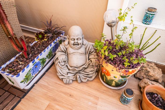 Image No.36-2 Bed Semi-Detached for sale