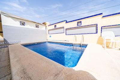 Detached-Property-for-sale-in-La-Marina--6---Canva-