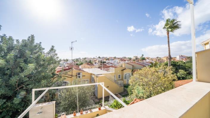 Image No.37-3 Bed Villa for sale