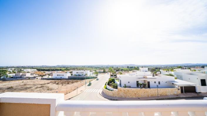 Image No.33-3 Bed Villa for sale