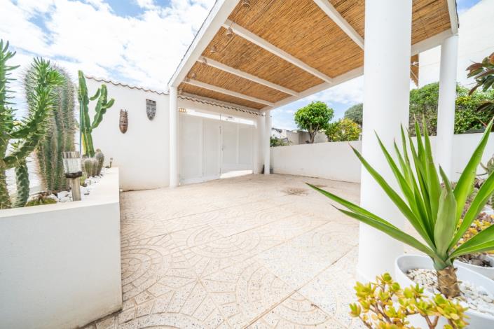 Image No.11-3 Bed Quad for sale