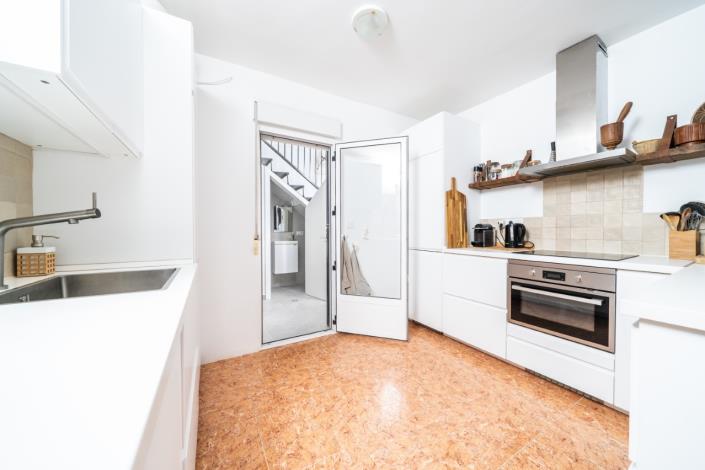 Image No.20-3 Bed Quad for sale