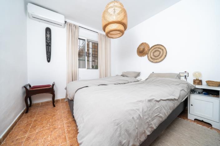 Image No.24-3 Bed Quad for sale