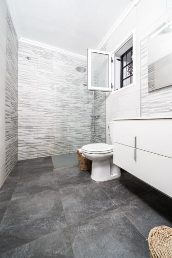 Image No.31-3 Bed Quad for sale