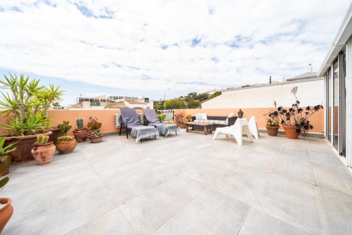 Image No.38-3 Bed Quad for sale