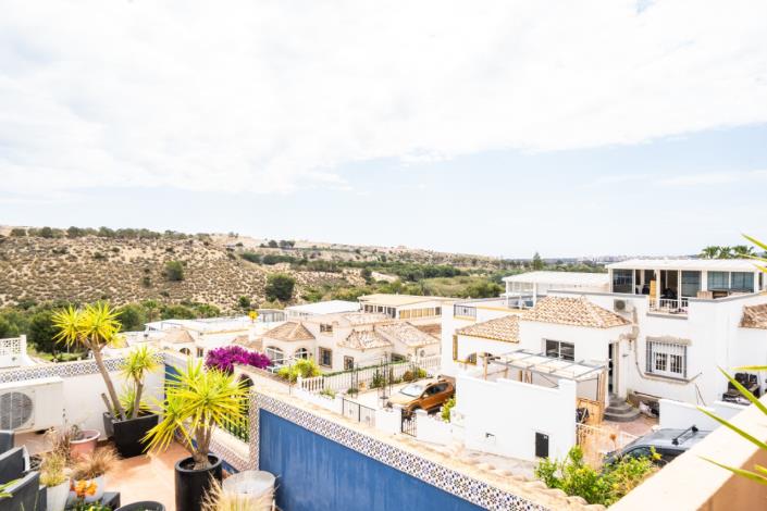 Image No.44-3 Bed Quad for sale