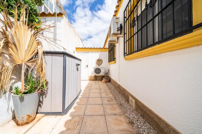 Image No.48-3 Bed Quad for sale