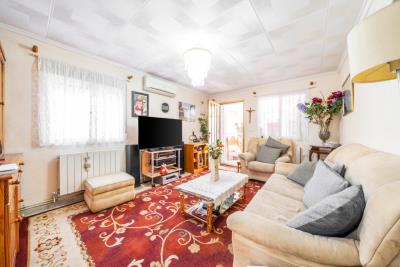 Villa-for-sale-in-La-Marina--8---Canva-