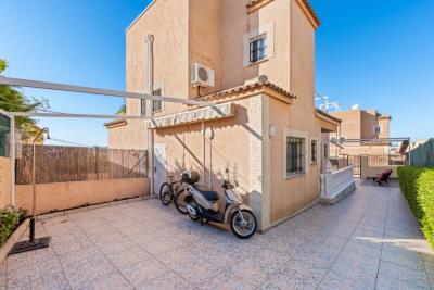 Property-for-sale-in-La-Marina--7---Portals-