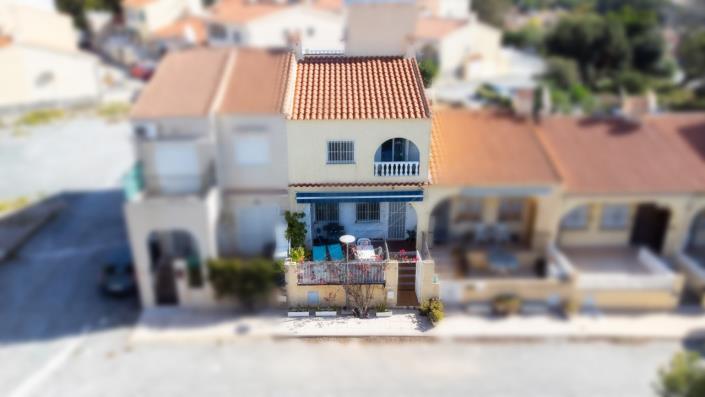 Image No.21-2 Bed Townhouse for sale