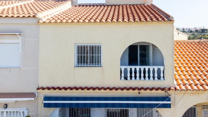 Image No.22-2 Bed Townhouse for sale