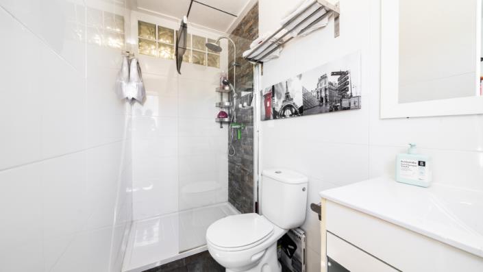 Image No.20-7 Bed Villa for sale