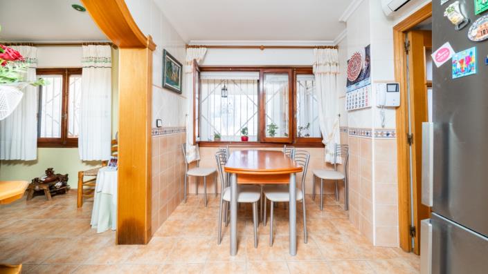 Image No.33-7 Bed Villa for sale