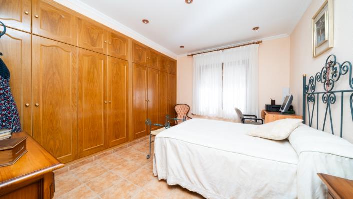 Image No.36-7 Bed Villa for sale