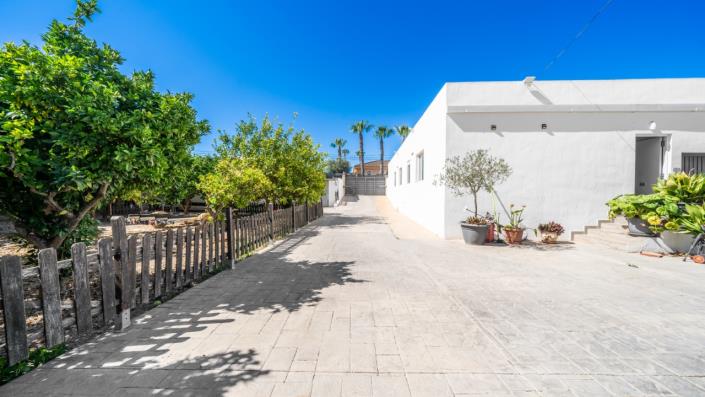 Image No.51-7 Bed Villa for sale