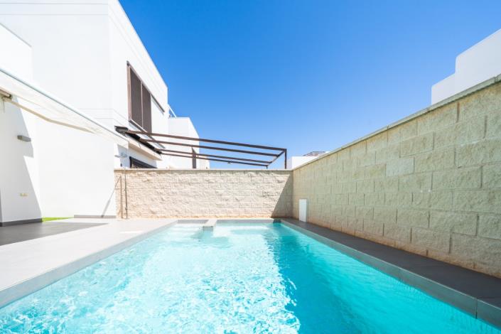 Image No.9-3 Bed Villa for sale