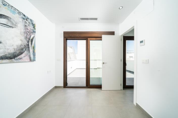 Image No.31-3 Bed Villa for sale