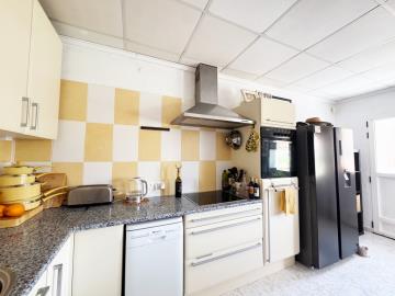 Property-for-sale-in-La-Marina-with-sea-views--9---Portals-