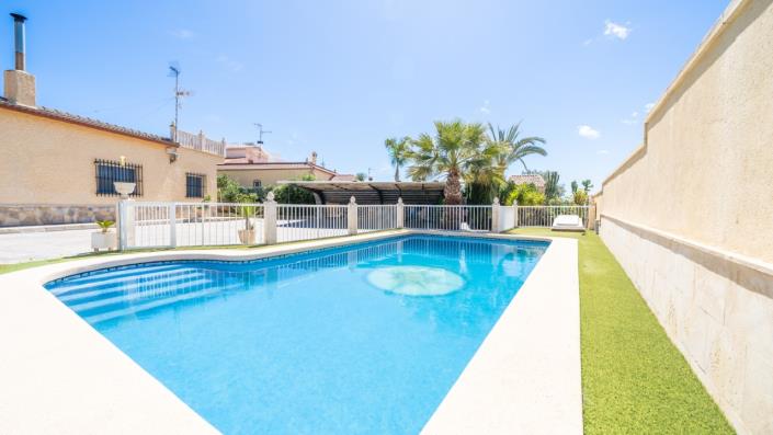 Image No.3-5 Bed Villa for sale