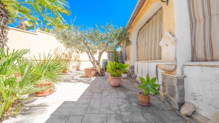 Image No.26-5 Bed Villa for sale