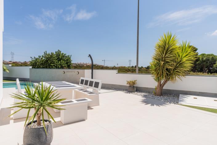 Image No.4-4 Bed Villa for sale