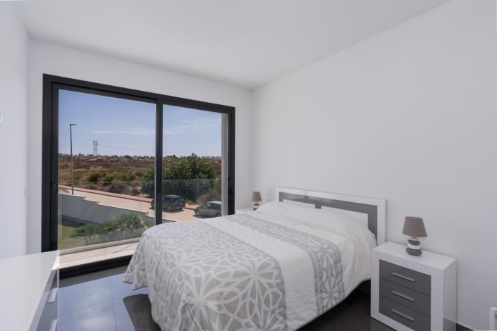 Image No.14-4 Bed Villa for sale