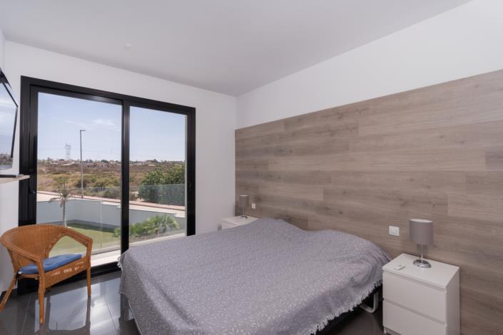 Image No.18-4 Bed Villa for sale